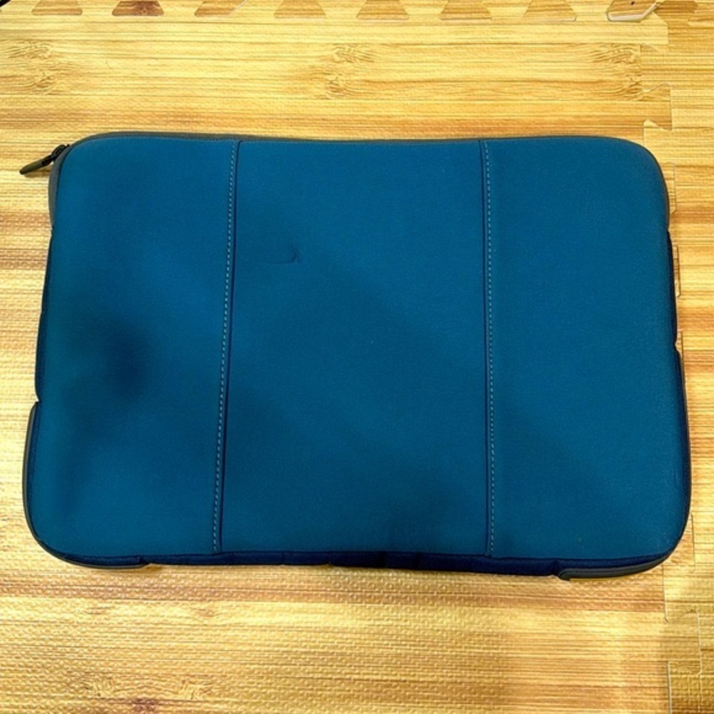 Targus | Blue Laptop Sleeve | 15.5”